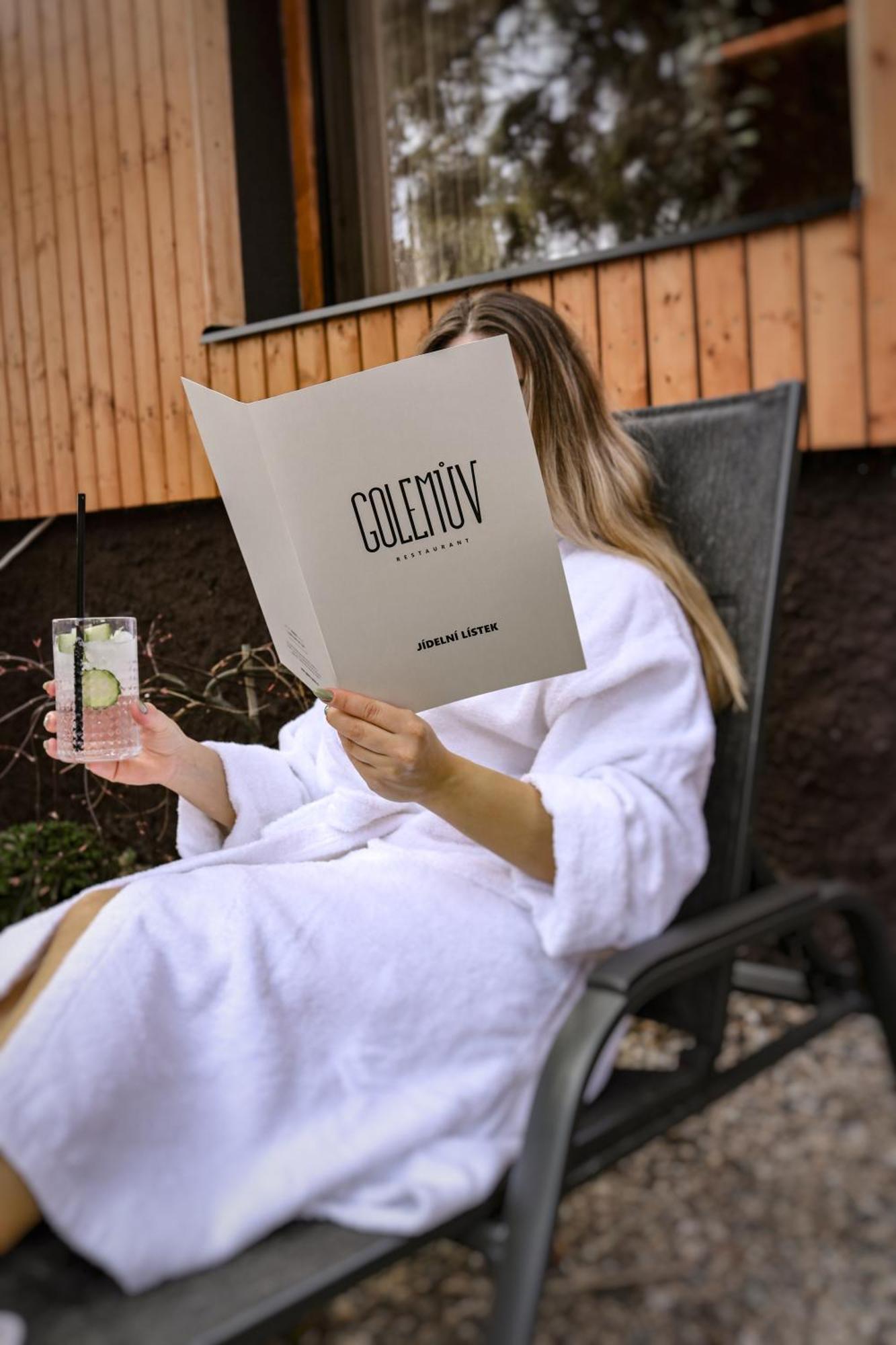 Golden Golem Hotel & Spa プラハ エクステリア 写真