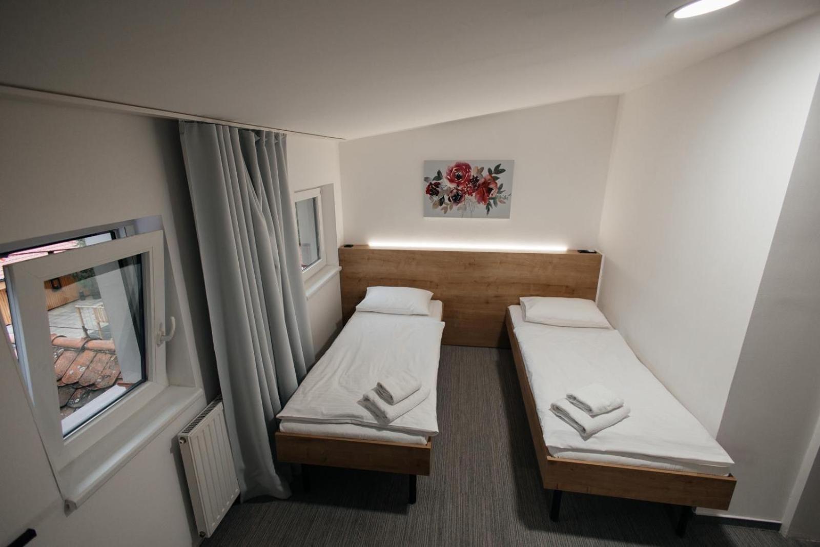 Golden Golem Hotel & Spa プラハ エクステリア 写真