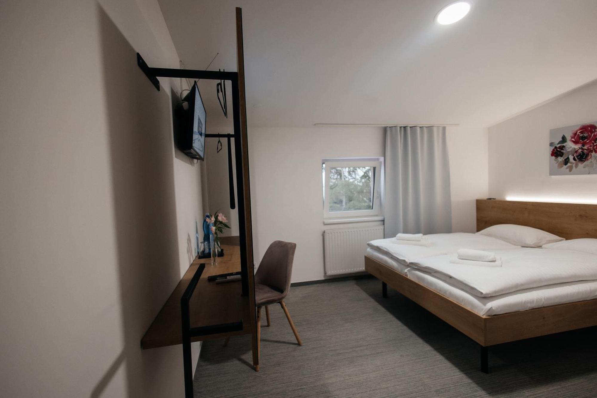 Golden Golem Hotel & Spa プラハ エクステリア 写真